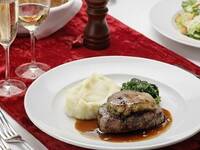 8-course menu including filet steak, foie gras, and a post-meal dessert — includes all-you-can-drink.