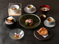 【A4等級】黒毛和牛サーロインステーキ会席C（蟹酢・蟹甲羅揚げなど全8品）