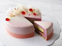 ⑦Afternoon tea plan with a precious anniversary cake to celebrate birthdays and anniversaries