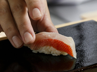 Sushi Chef's Choice Course (High) 4,000 yen → 3,000 yen