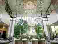 ＜土日祝＞『窓際席確約アリスのストロベリーアフタヌーンティー』“不思議の国のアリス”の甘いお茶会へ誘う！マリアージュフレール1杯＋その他ドリンクお替り自由　12月26日（金）～