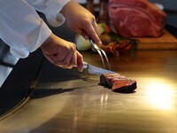 ステーキ ランチ〈県産黒毛和牛 フィレ80g〉