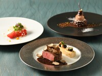 [Modern Japanese Seating] [December 20 | Christmas Menu 2025] Full course meal including roasted lobster and Japanese Black Beef Rossini