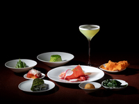 イブニングアフタヌーンティ 9種の小皿と4杯のノンアルコールカクテル