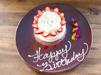 1F Whole Cake No. 4 (Fresh Cream)