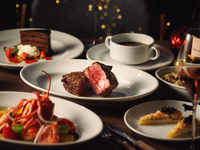 【ペアシート確約】乾杯シャンパーニュフィリポナロゼ付き USプライムテンダーロインを含む全6皿 本場NYステーキハウスのXmas限定ディナー 