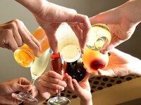 土日祝【時間無制限】牛ステーキ食べ放題付きディナービュッフェ＋100種類のアルコール飲み放題