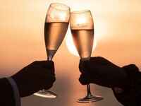 [For birthdays and anniversaries] Anniversary plan with a toast, six dishes, and a whole cake