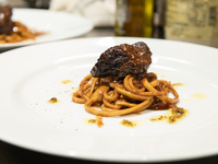 Charcoal-grilled roast pork tasting: Silver Pig