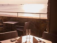 【公式サイト1日1組限定】窓側席確約＋ディナーコース全9品プロポーズプラン(チャペル貸切)