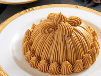 <December> Marron Chanterly Cafe Caramel