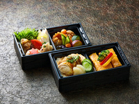 【夜】鶏親子弁当