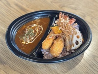 バターチキンカレー　揚げ野菜＋海老フライ