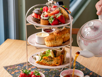 ⑤KIKI’sアフタヌーンティーセット「いちご泥棒」17:45~