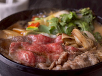 Perfect for dinner parties and banquets! [Domestic beef sukiyaki] course with all-you-can-drink