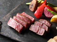 ＜TV放映記念＞【2025Xmas】Elegant Lunch＜陽光＞グラススパークリングワイン付き寒平目のグリルと精選国産牛フィレとロースの食べ比べ