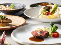 Limited to 3 groups per day! New Year's Dinner Course (1/2) with a bottle of champagne (750ml)