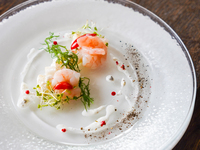 オフィシャルWEB予約限定【ランチコース】リゾート空間で楽しむ全5皿+乾杯スパークリング+窓側確約(平日限定)