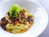 【12/28～1/3限定ランチ】ハーフブッフェ付★＼東広島産ジビエ肉味噌汁なし担々麺／