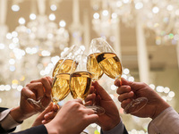 【成人のお祝いにお勧めディナー】2時間飲み放題付き全4品