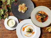 (Time Sale) [Lunch] Festive Brunch + 1 Free Upgrade + 2 Drinks