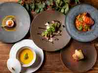 （タイムセール限定）【ディナー】フェスティブディナー + 京都牛サーロイン無料アップグレード + 2ドリンク