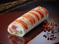 日本料理 京都つる家　プレミアム恵方巻き（1本）お渡し日：2/1(日)2/2(月)2/3(火)