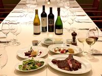 [Party Plan] 2-hour free-flowing drinks included, large-plate course featuring Akagi beef bone-in sirloin steak.