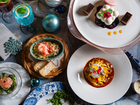 【clereste vento 記念日プラン】夜景のきらめきを感じながらゆっくり会話を楽しめるアニバーサリーコース