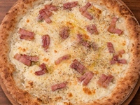 Take-out Pizza Pancetta and Ricotta