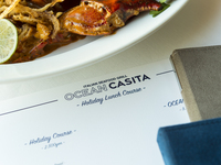 【HOLIDAY LUNCH】土日祝 限定 選べるパスタ、メイン､ブレッド、ミニデザート付きの全4品