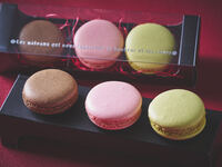 【3月7日,8日・14日,15日限定】ホワイトデーギフト付き　フレンチブッフェ（バー側のお席）