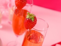 ★イチゴカラーで来店すると特典付き！～Le Port／ル ポール～　ディナーコース＋苺のデザートワゴンサービス付き♪　＜平日限定＞