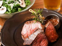 【2026年新年会】【乾杯ドリンク付き】メインは国産黒毛和牛”山形牛”ビステッカの満足コース…5700yen 2名様～