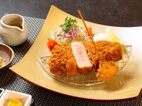Pork cutlet (loin) made with "Nasu Gunji Pork"