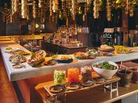 【Lunch Buffet】★窓際席確約★前菜&サラダ13種贅沢ビュッフェ＋お米料理＋1ドリンク付4000