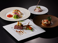 至高の饗宴シリーズ ~佐渡の本ズワイ蟹と海の幸の饗宴~