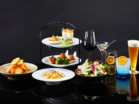 〈Evening Afternoon Tea〉:  A stand featuring spare ribs and seasonal vegetables + 2 hours of all-you-can-drink (2/1 - 3/31)