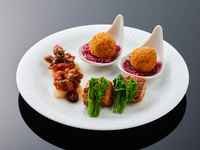 【夜のアフタヌーンティー】スペアリブと旬の野菜を使用したスタンド＋3時間飲み放題（2/1～3/31）