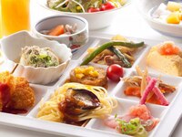 web割【ショートブランチ 小人】地産地消を取り入れたホテルビュッフェを楽しむアーバンリゾートブランチ