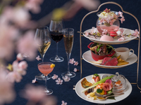 スカイラウンジ「ベイ・ビュー」スプリングイブニングハイティー～桜色と泡で彩る、春のひととき～│シャンパンフリーフロー