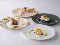 [Piano Pranzo Anniversario] Pranzo mensile + bisque di aragosta + una bevanda + bouquet per festeggiare + dessert per festeggiare. Clicca qui per aprile 2026 e successivi.