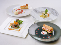 [Anniversary Lunch Plan] Monthly lunch + Lobster bisque + one drink + celebration bouquet + celebration dessert. Click here for April 2026 and after.