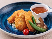 【2/17～3/2】豚フィレ肉のカツレツ　デミグラスソース