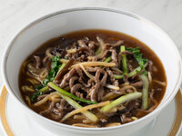 【牛肉の細切りスープそば】サラダ・デザート・スープ・コーヒービュッフェ付き