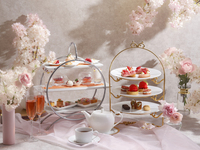 【ランチ限定】乾杯酒×10種前菜付きパスタコース×ストロベリーブロッサムアフタヌーンティー