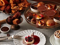 【2月2日-4月30日限定】Afternoon Tea ”Organic Chocolate ”（オーガニック・ショコラ・アフタヌーンティー）+Champagne飲み放題付