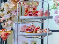 土日祝 2026『桜色のストロベリーアフタヌーンティー』  スイーツでお花見気分！桜といちごが奏でる心ときめくティータイム ＋スペシャリテデザート※マリアージュフレール1杯付