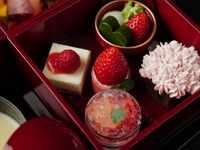 【13:00 p.m. seating 】Strawberry Afternoon Tea
