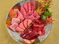 【今日は焼肉だけセット　〜越〜】今日はお肉の日！そんな日に楽しめるセットをご用意いたしました。「旨辛ねぎタン」を含む厳選焼肉11枚ご用意！塩とタレの味付け比率はお選び頂けます。＊写真は2名様分です。
